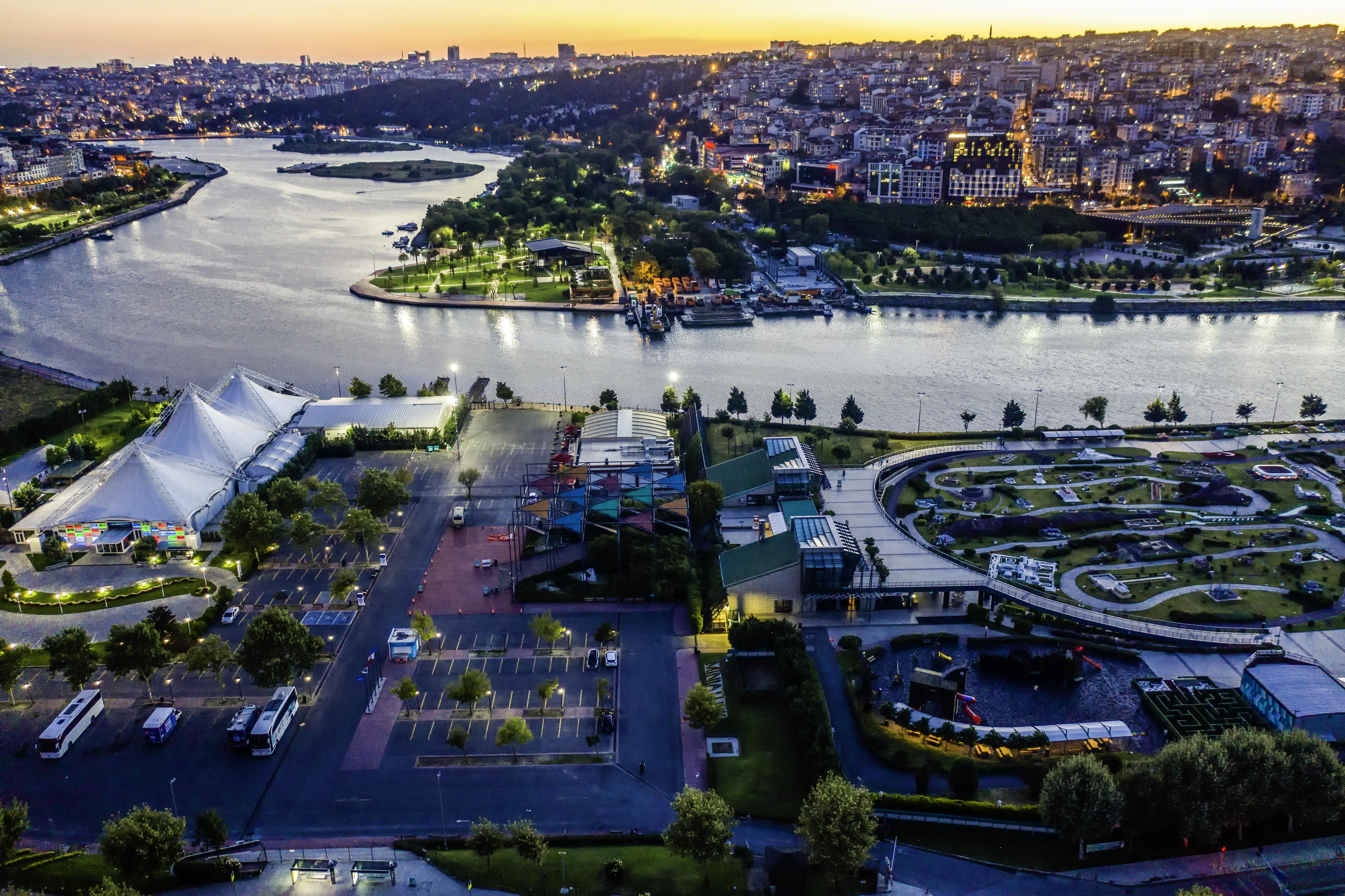 Clarion Hotel Golden Horn Istambul Extérieur photo Aerial view of the Perth Convention and Exhibition Centre