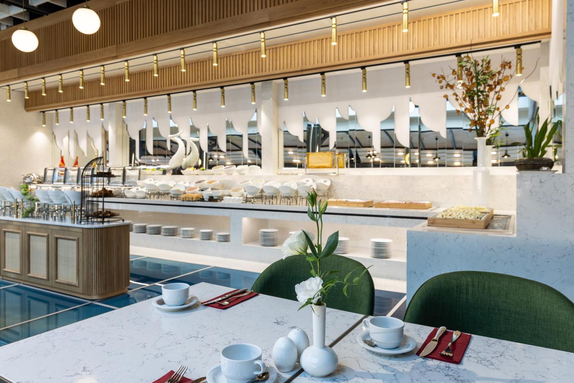 Clarion Hotel Golden Horn Istambul Extérieur photo The restaurant
