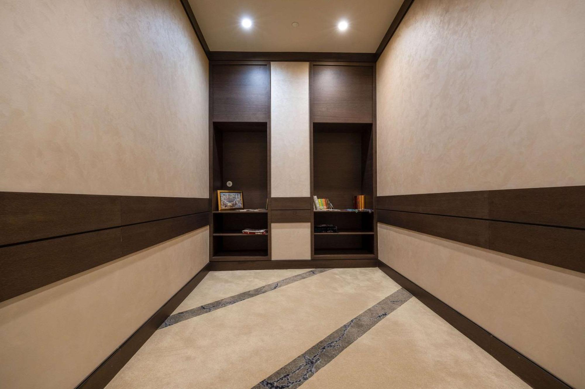 Clarion Hotel Golden Horn Istambul Extérieur photo Interior of the elevator